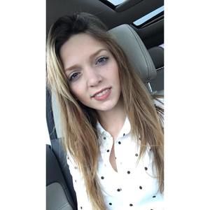 Meet your Posher, Carrie